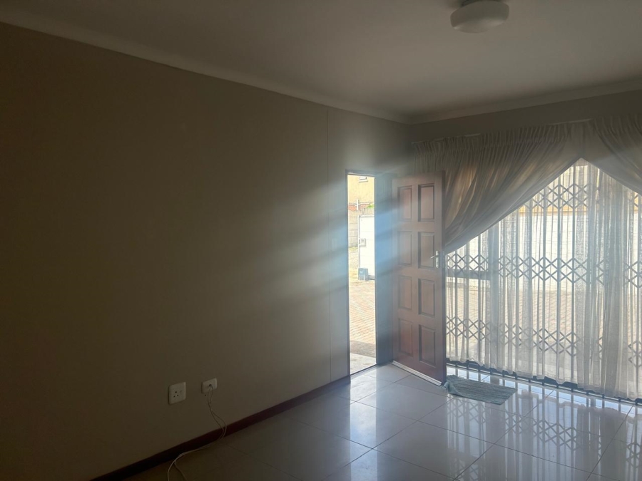 To Let 3 Bedroom Property for Rent in Haven Hills Eastern Cape